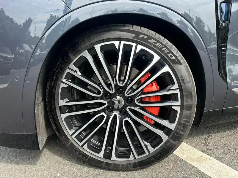 NIO ES8 2026 Model Six-Seat Executive Signature Edition — миниатюра 12