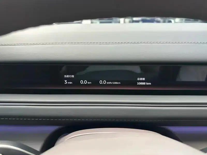 NIO ES8 2026 Model Six-Seat Executive Signature Edition — миниатюра 15