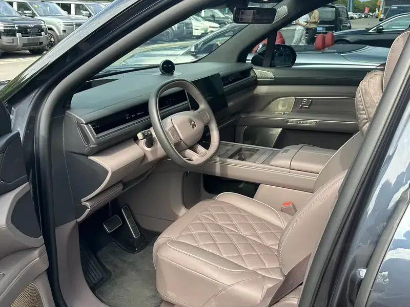 NIO ES8 2026 Model Six-Seat Executive Signature Edition — миниатюра 17