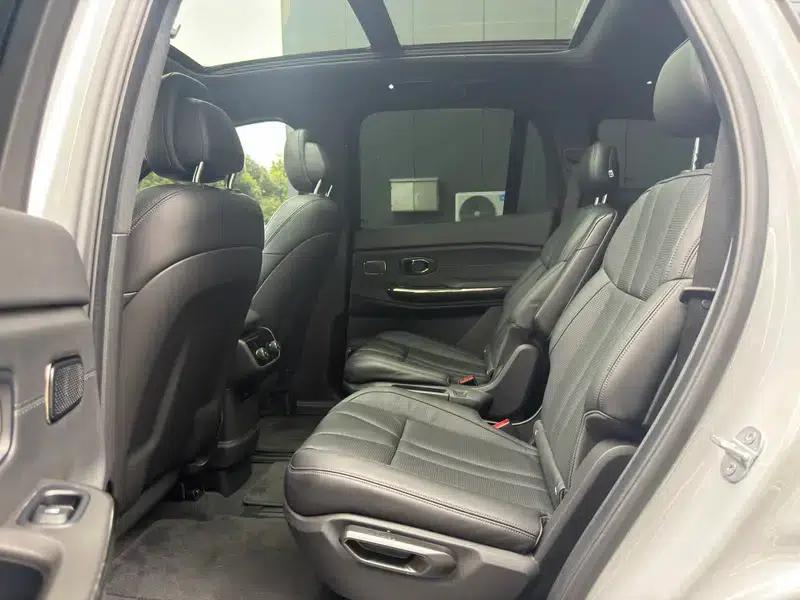 NIO ES8 2022 Model 580KM Six-Seater — миниатюра 16