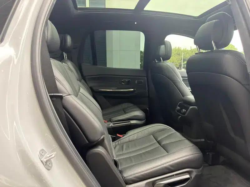 NIO ES8 2022 Model 580KM Six-Seater — миниатюра 18