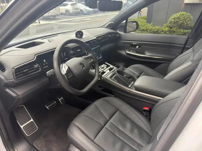 NIO ES8 2022 Model 580KM Six-Seater — миниатюра 19