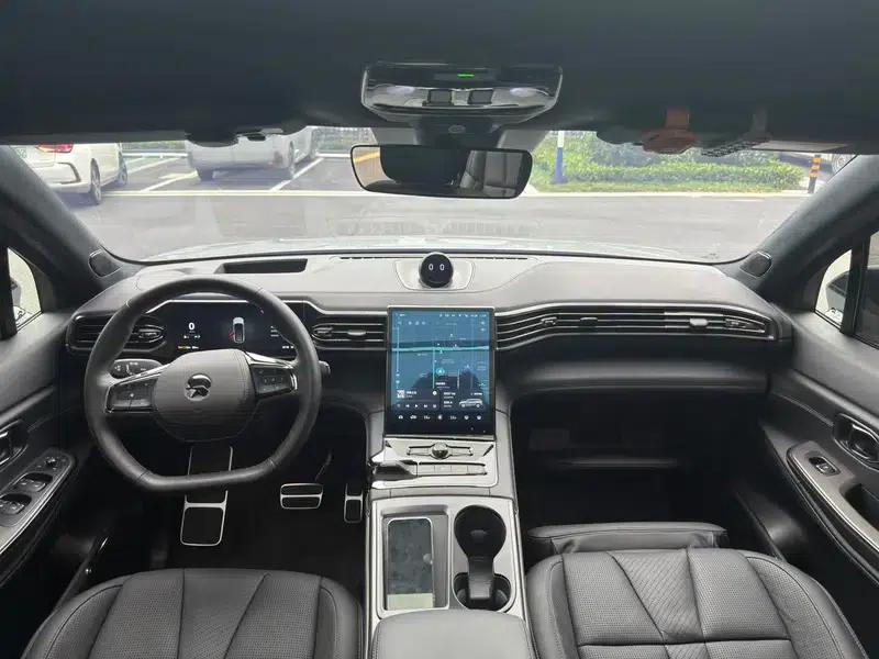 NIO ES8 2022 Model 580KM Six-Seater — миниатюра 7