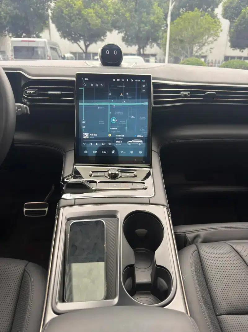 NIO ES8 2022 Model 580KM Six-Seater — миниатюра 8