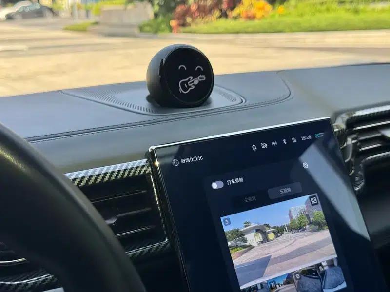 NIO ES8 2020 450KM Signature Edition (Six Seats) — миниатюра 8