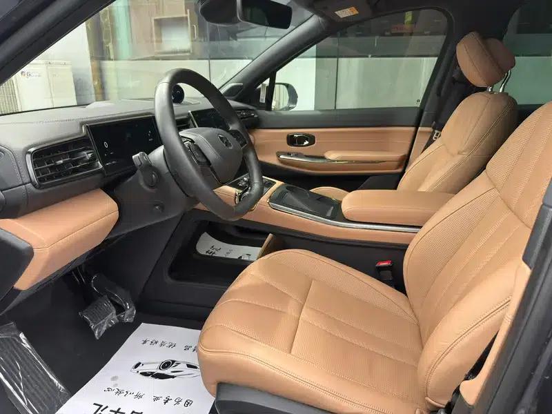 NIO ES8 2022 Model 580KM Seven-Seater — миниатюра 14