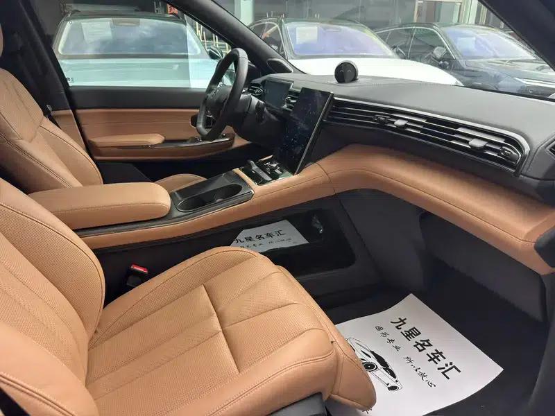 NIO ES8 2022 Model 580KM Seven-Seater — миниатюра 8