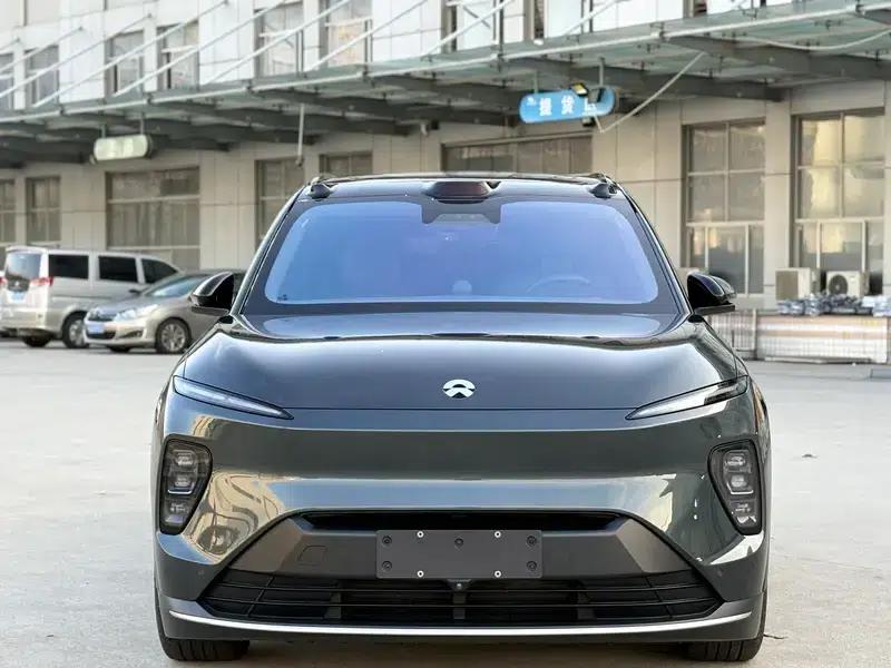 NIO ES8 2023 100kWh Signature Edition — миниатюра 2