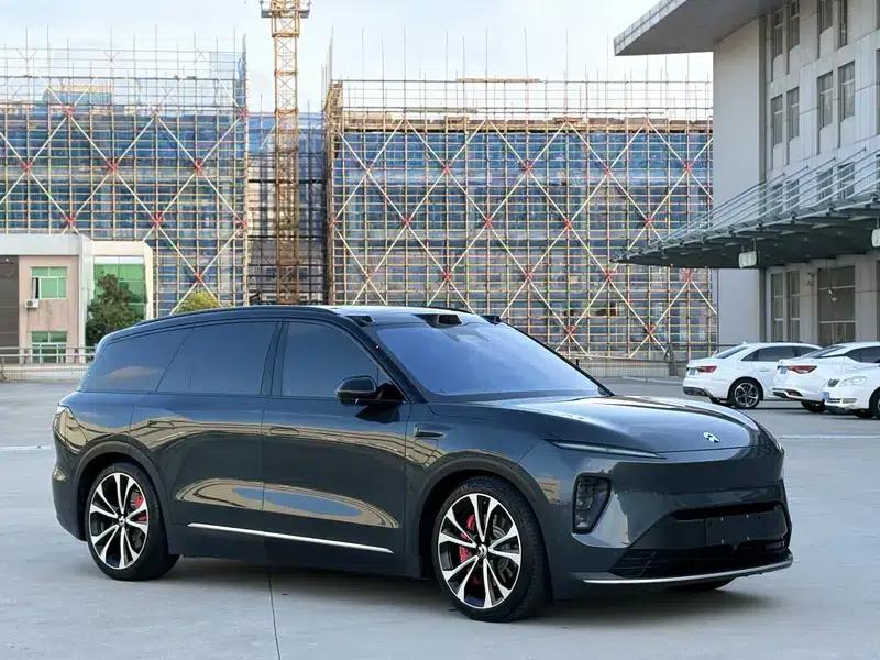 NIO ES8 2023 100kWh Signature Edition — миниатюра 3