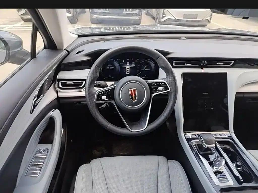 Hongqi H5 PHEV 2025 Model 170 Super Hybrid — миниатюра 13