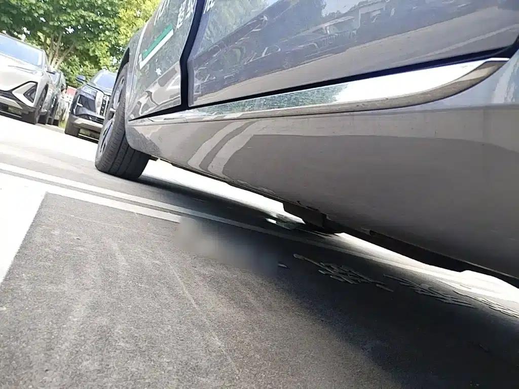 Hongqi H5 PHEV 2025 Model 170 Super Hybrid — миниатюра 18