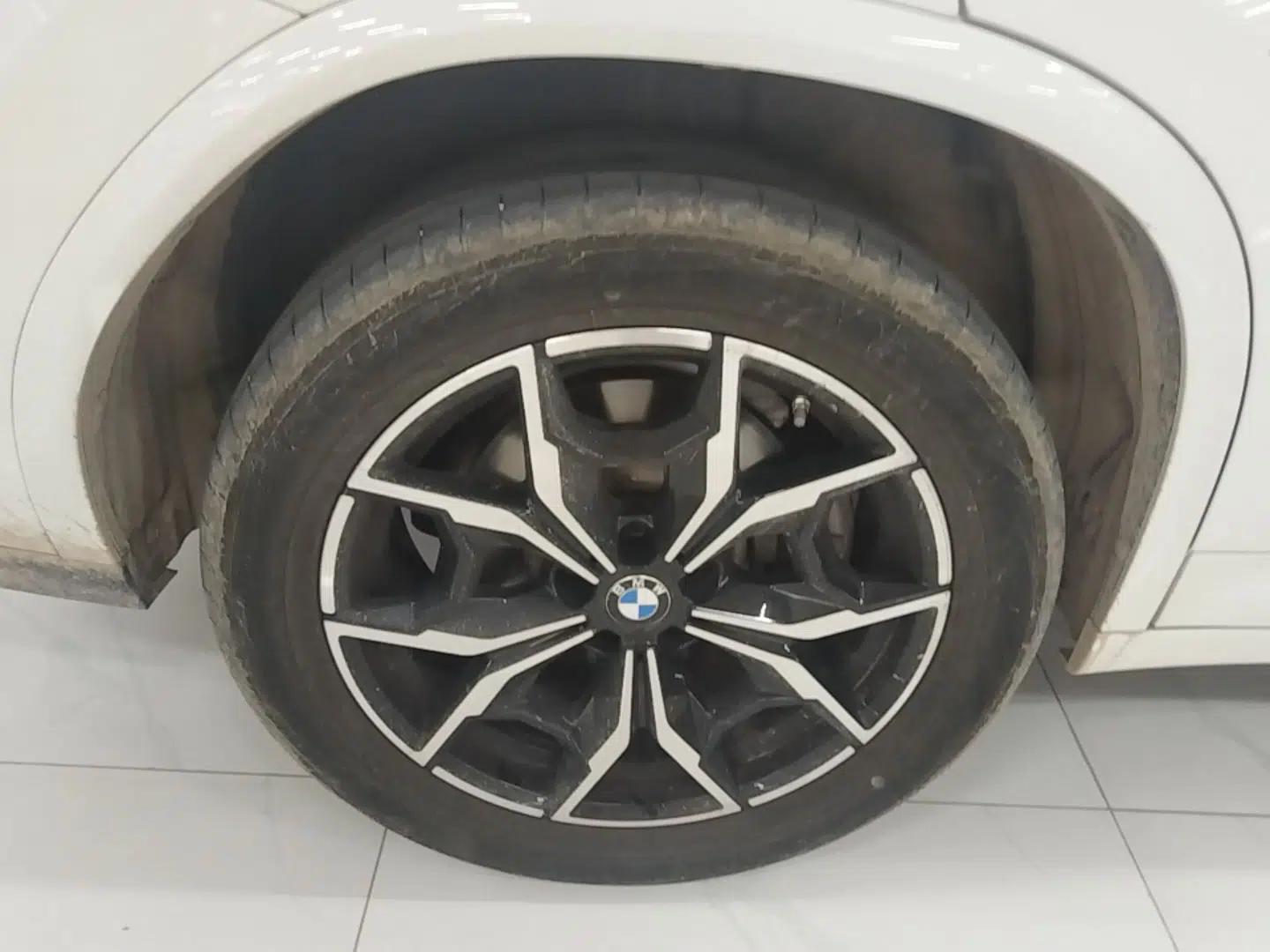 BMW X4 2022 xDrive 25i M Sport Package — миниатюра 11