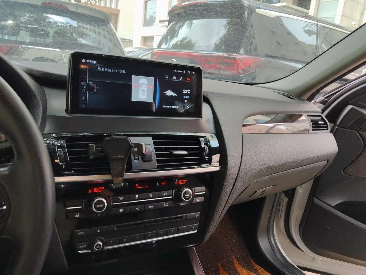 BMW X4 2014 xDrive20i X Design Package — миниатюра 13