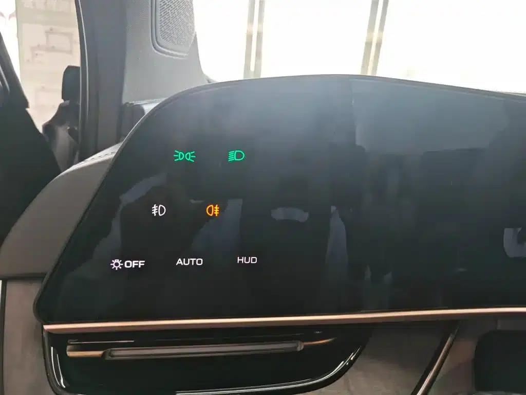 Hongqi Tiangong 08 2025 680 Ultra 4WD Edition — миниатюра 19