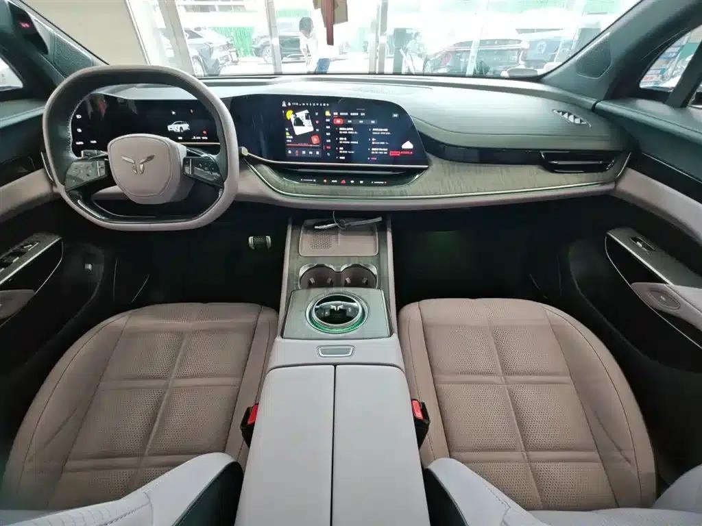 Hongqi Tiangong 08 2025 680 Ultra 4WD Edition — миниатюра 6