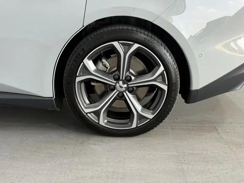 NIO ET5T 2024 model 75kWh — миниатюра 9