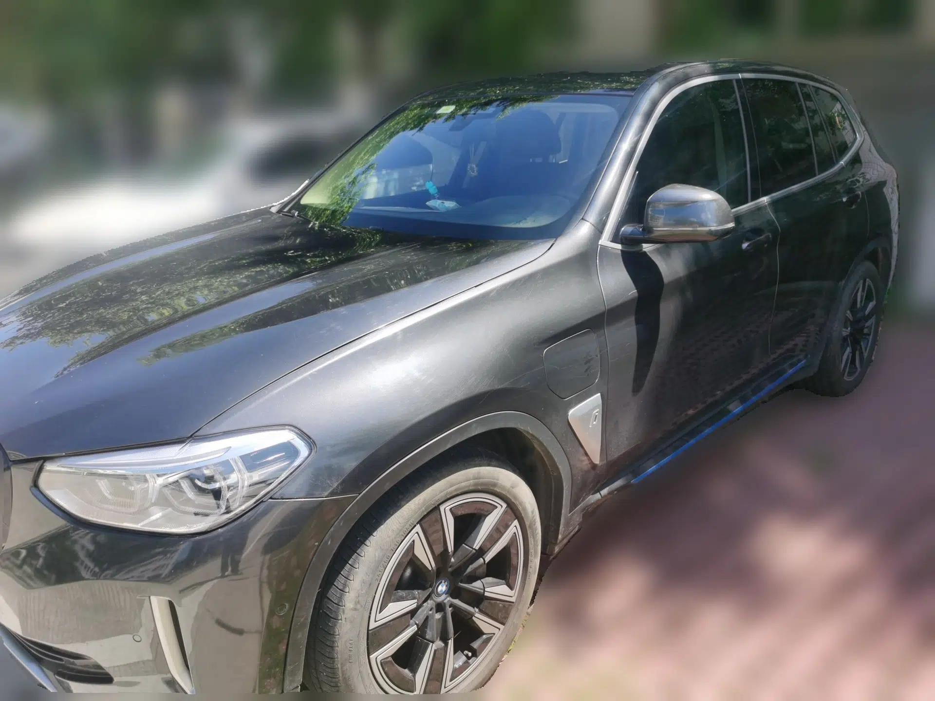BMW iX3 2021 Updated Leading Edition — миниатюра 1
