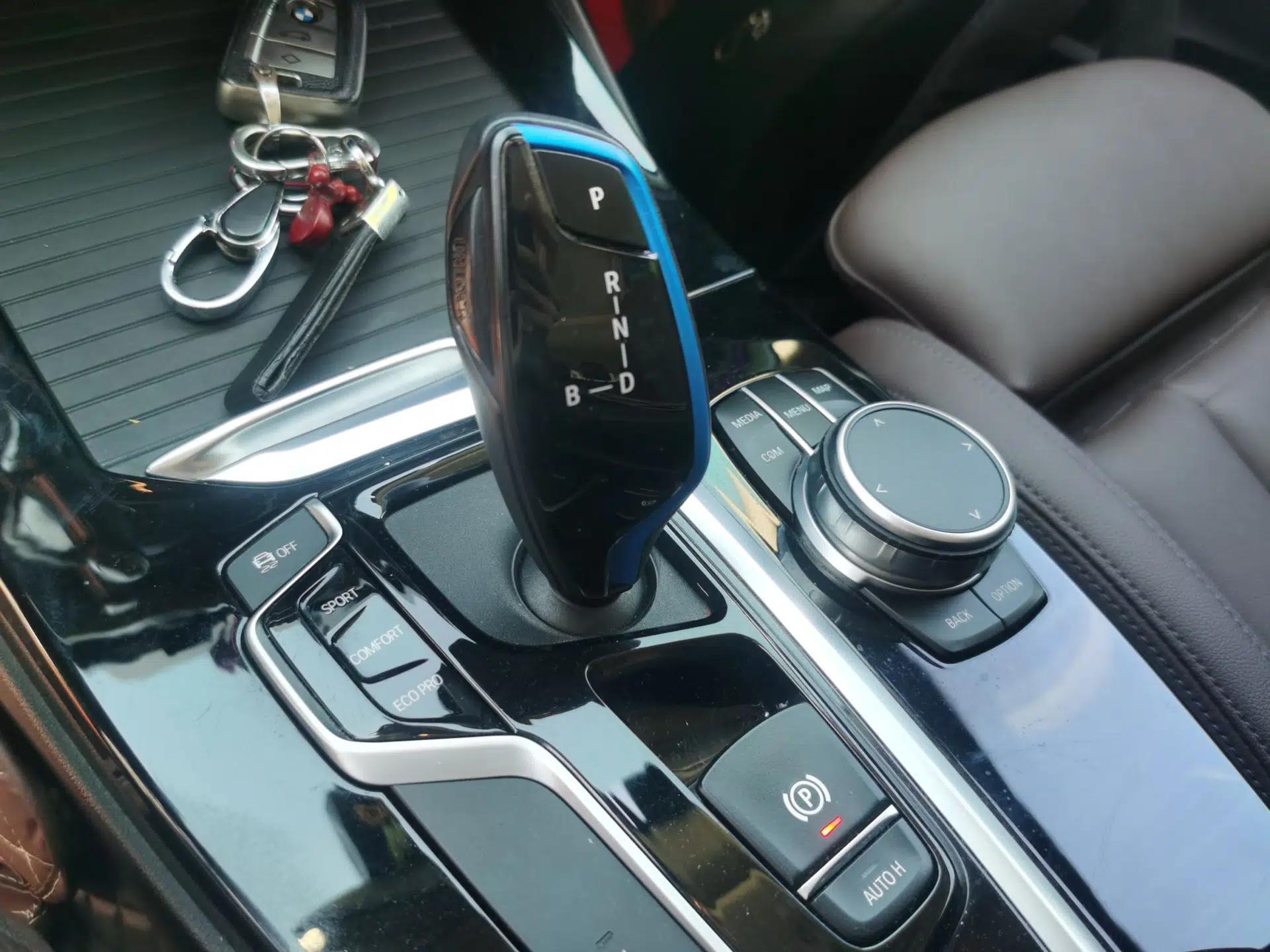 BMW iX3 2021 Updated Leading Edition — миниатюра 14