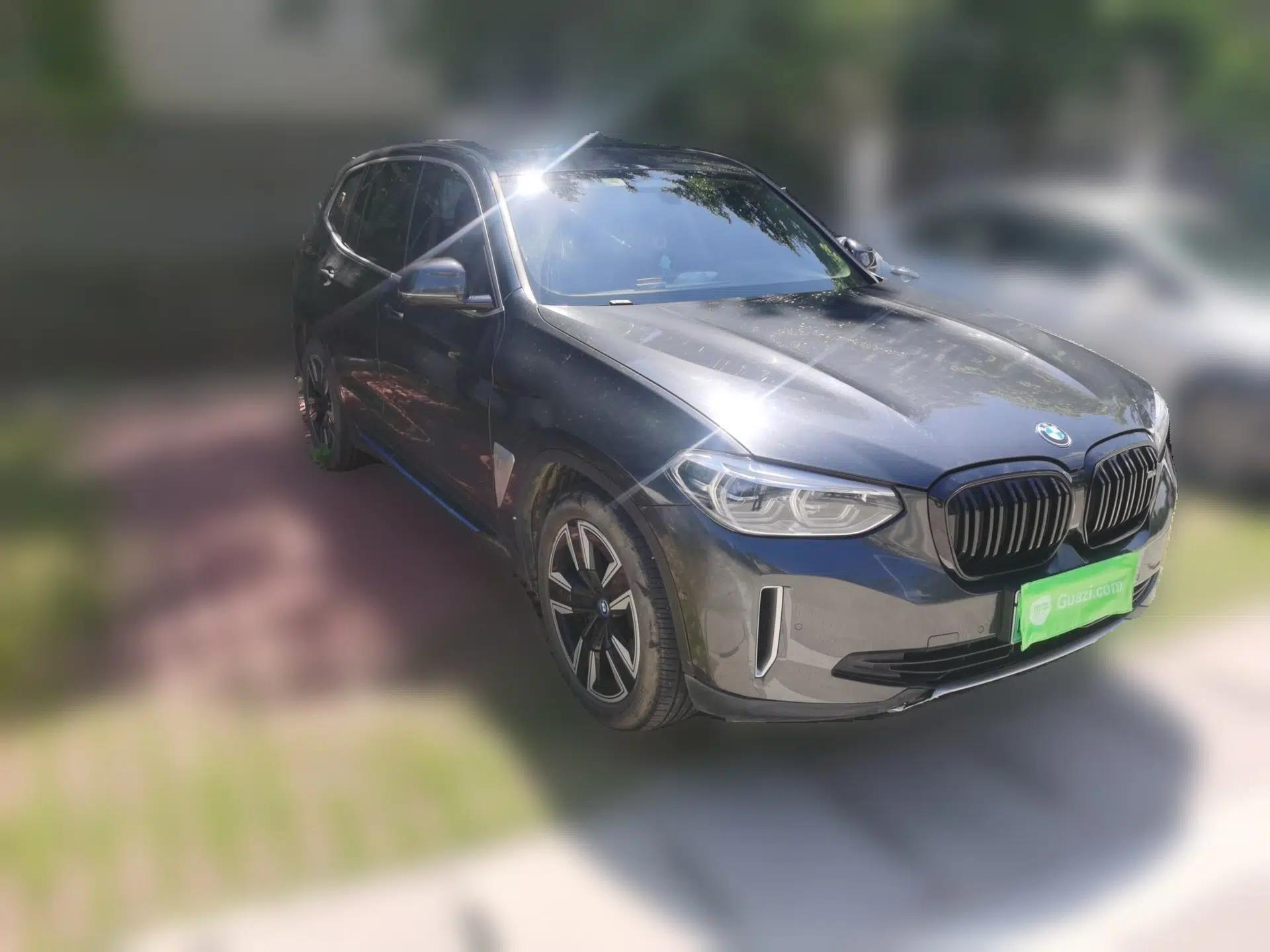BMW iX3 2021 Updated Leading Edition — миниатюра 3