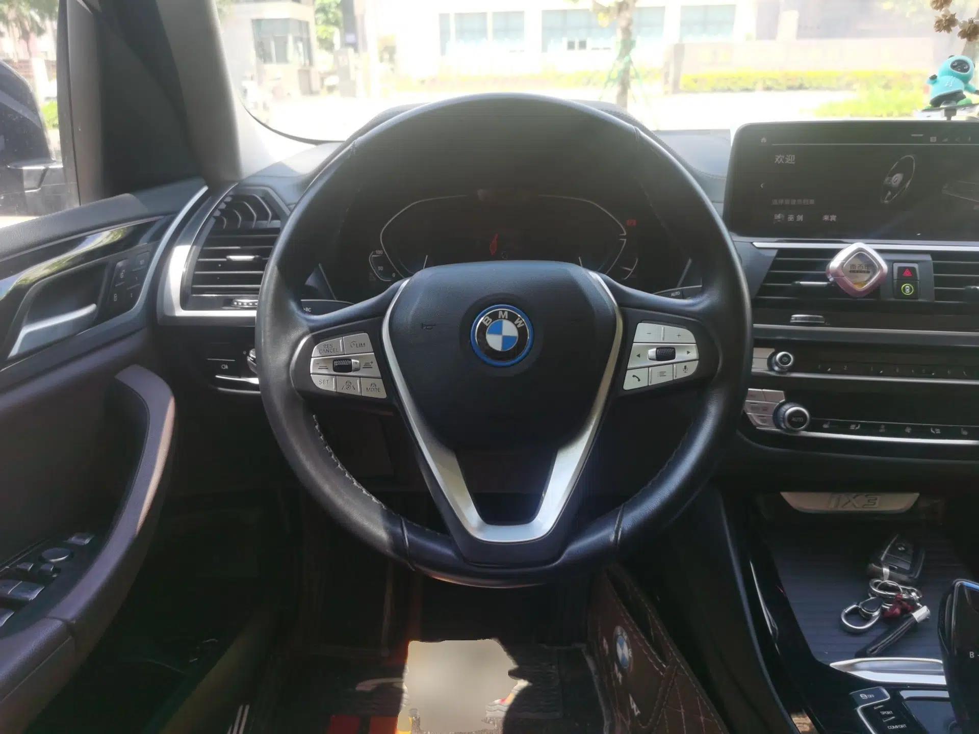 BMW iX3 2021 Updated Leading Edition — миниатюра 10