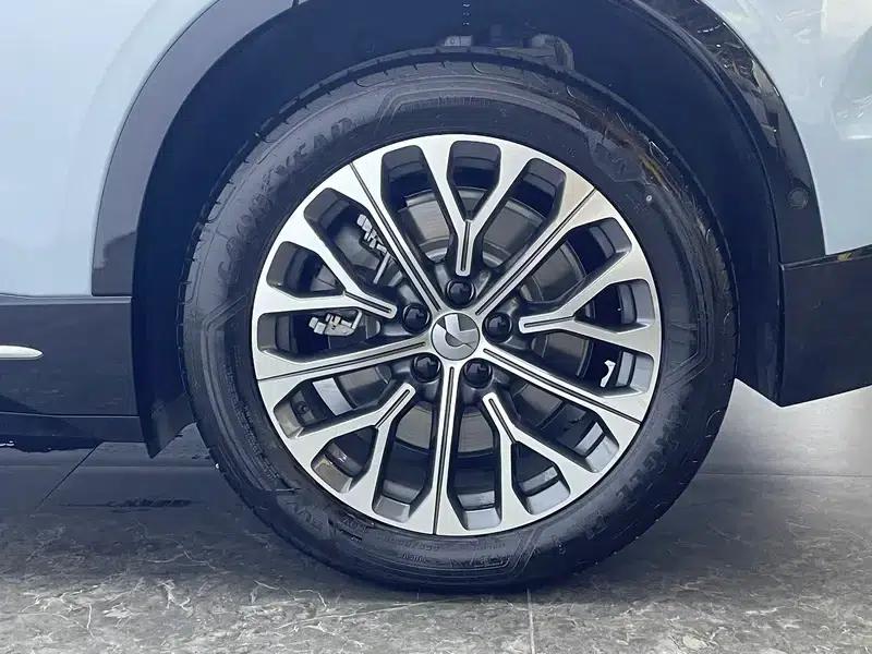 NIO EC6 2025 model 75kWh — миниатюра 9