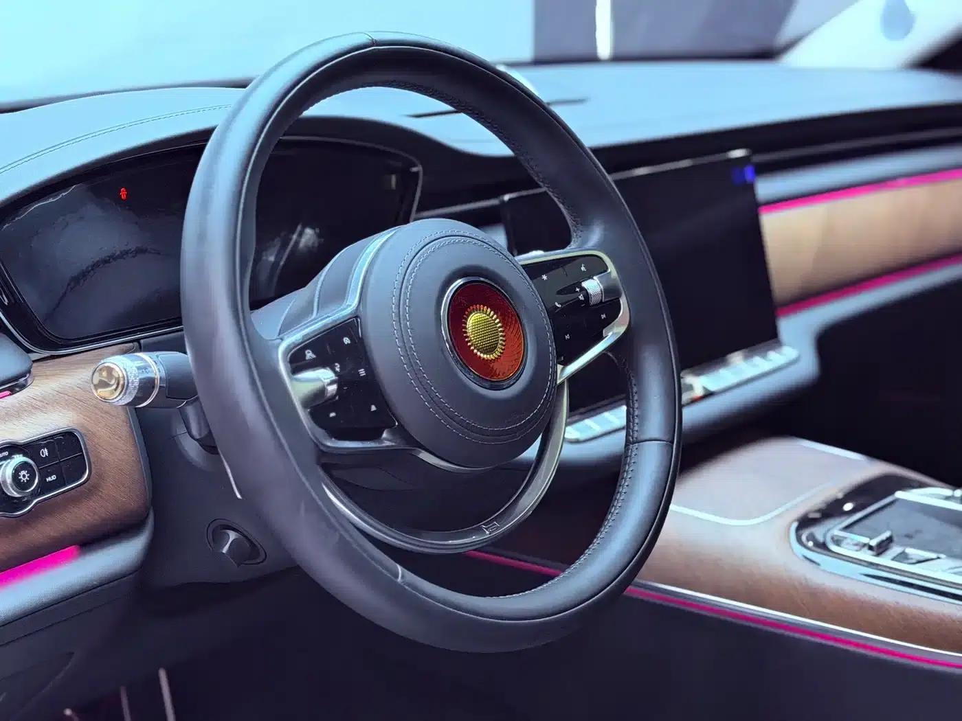 Hongqi Golden Sunflower Elegant 2024 Model 3.0T V6 — миниатюра 14