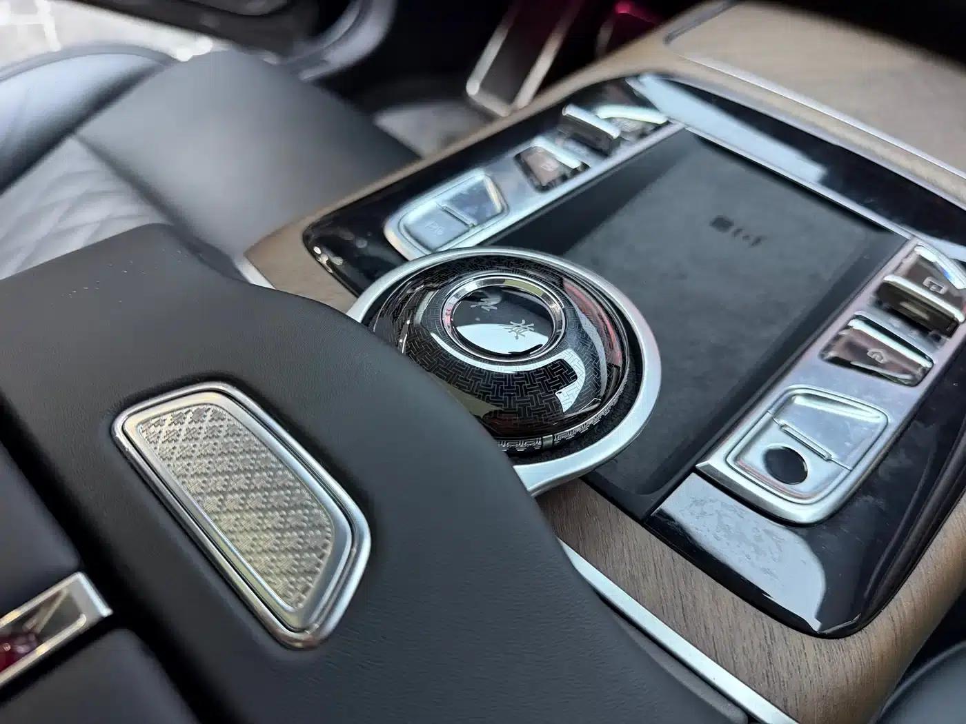 Hongqi Golden Sunflower Elegant 2024 Model 3.0T V6 — миниатюра 5