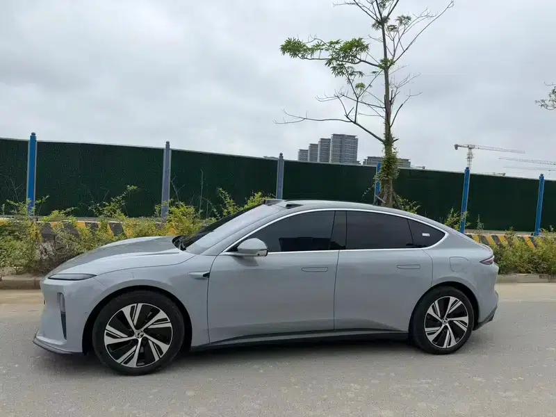 NIO ET5 2024 model 75kWh — миниатюра 3