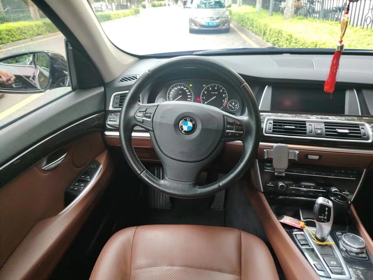BMW 5 Series GT 2014 528i Leading Model — миниатюра 10