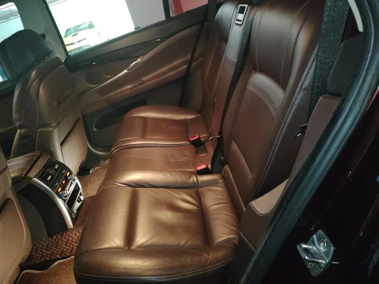 BMW 5 Series GT 2014 528i Luxury Edition — миниатюра 17
