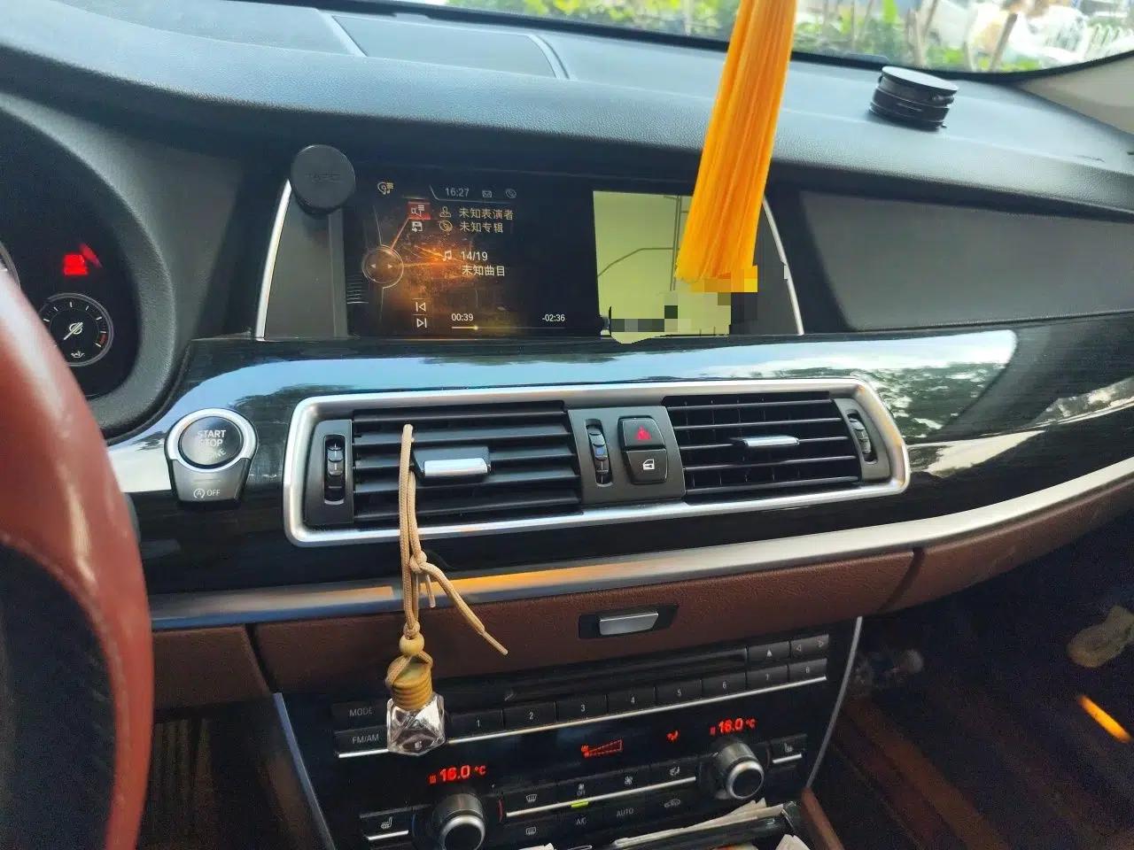 BMW 5 Series GT 2017 528i Leading Model — миниатюра 13