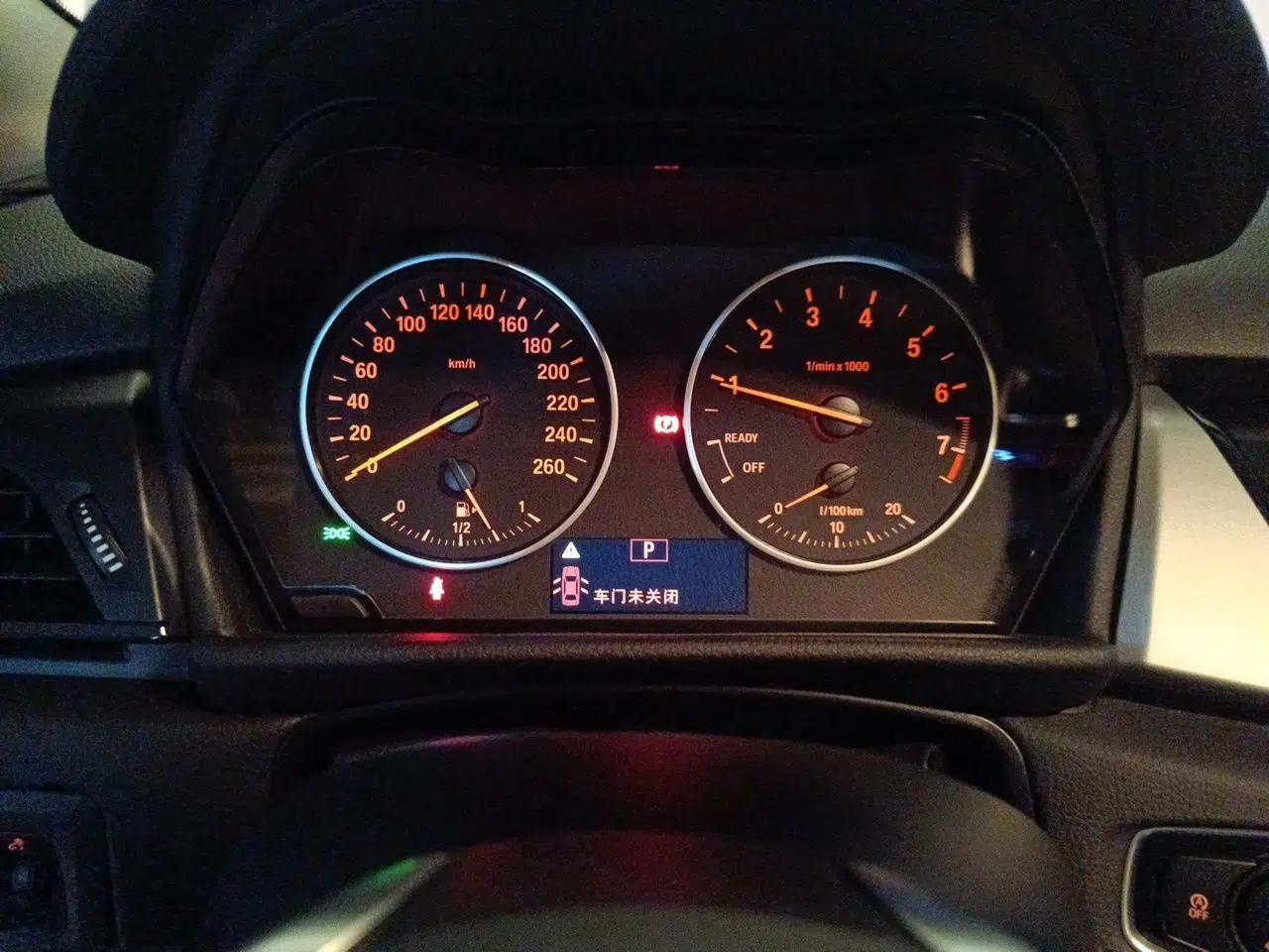 BMW 2 Series Gran Tourer 2015 218i Leading Model — миниатюра 11
