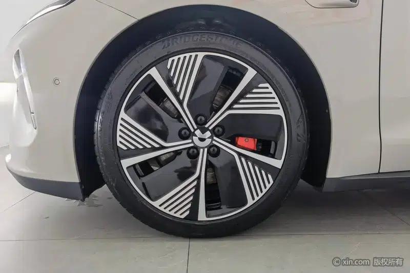 NIO ET7 2023 model 75kWh — миниатюра 11