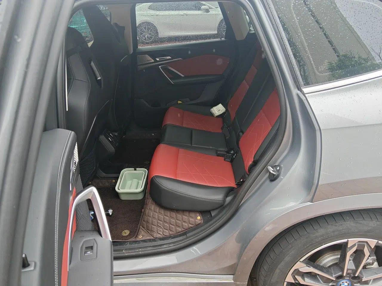 BMW iX1 2023 xDrive30L M Sport Package — миниатюра 20
