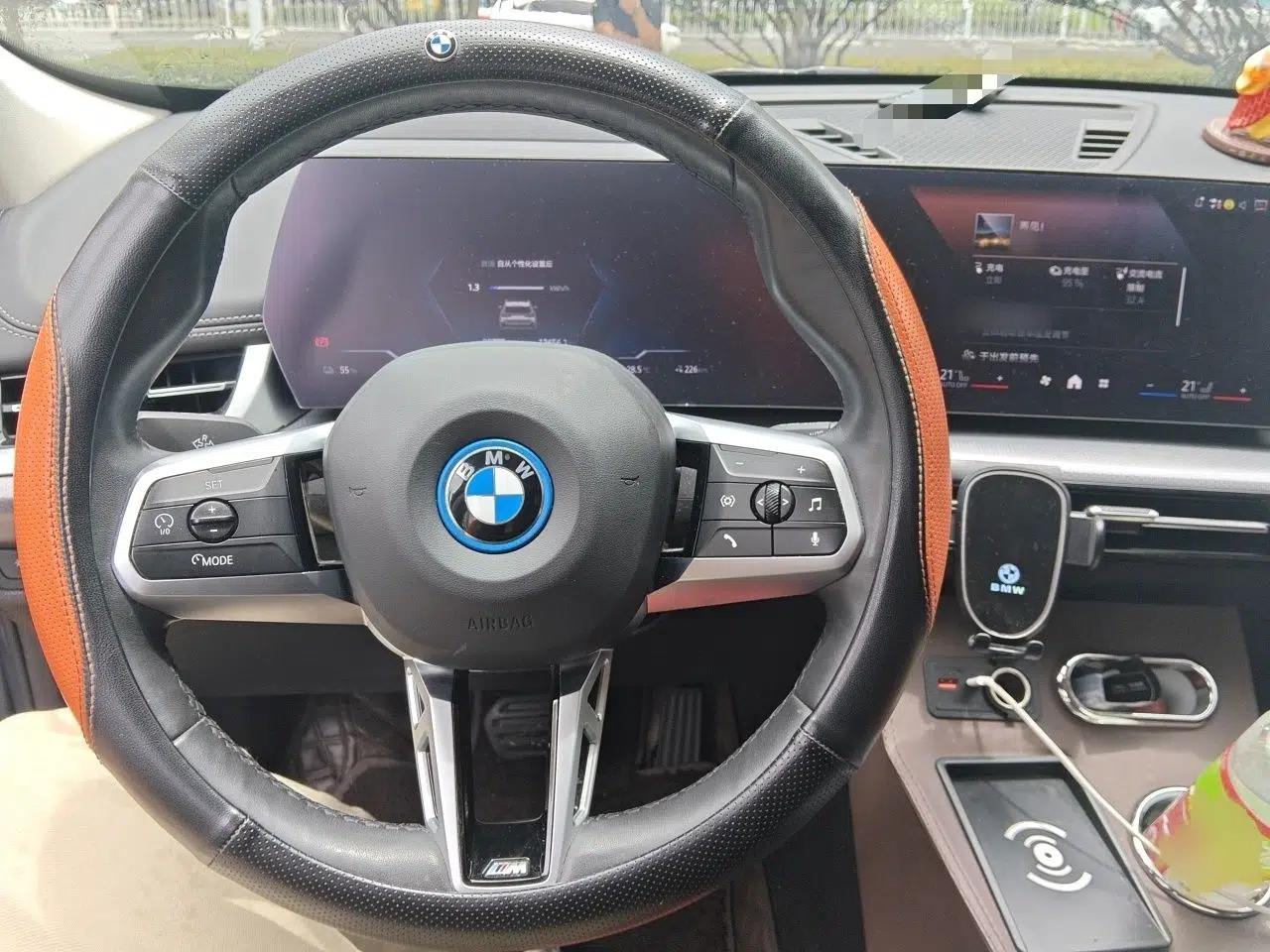 BMW iX1 2023 xDrive30L M Sport Package — миниатюра 9