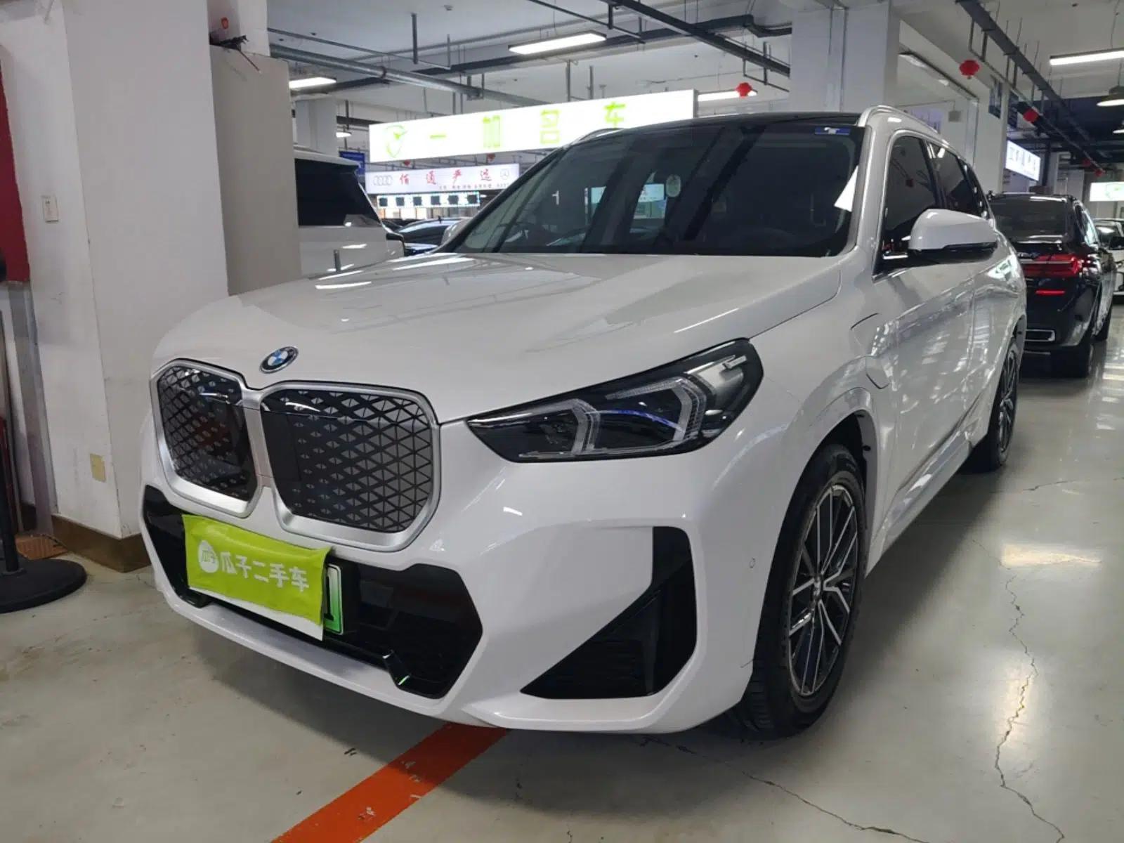 BMW iX1 2025 eDrive25L M Sport Package — миниатюра 1