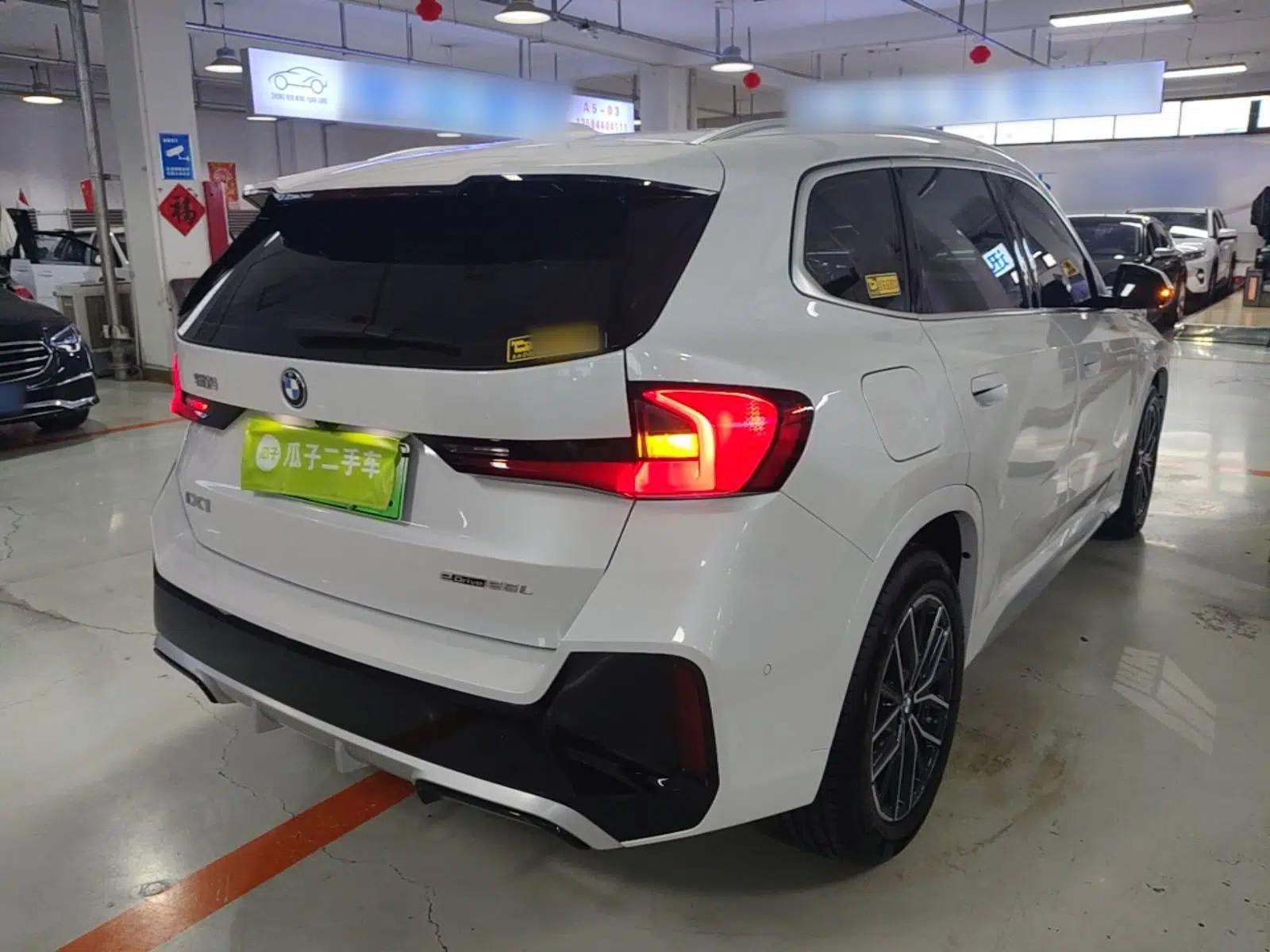 BMW iX1 2025 eDrive25L M Sport Package — миниатюра 6