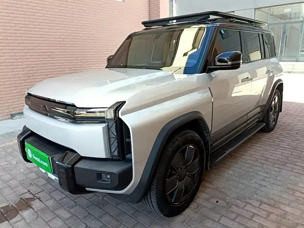 iCAR 03T 2024 Model 501km Four-Wheel Drive Long Range Version — миниатюра 2
