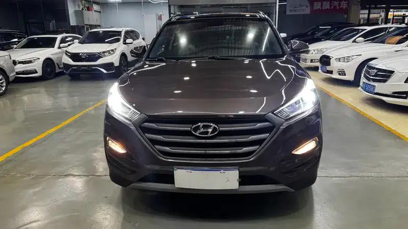 Tucson 2018 1.6T Dual-Clutch Two-Wheel Drive 15th Anniversary Special Edition — миниатюра 2