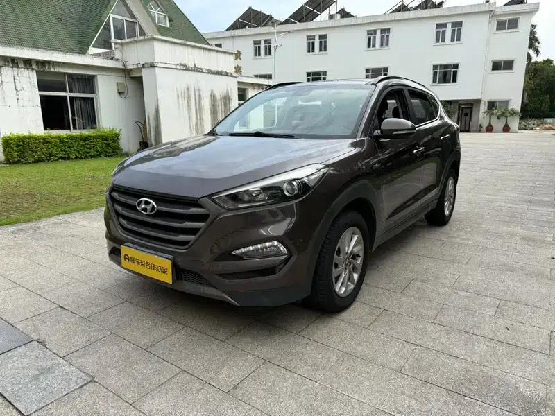 Tucson 2015 1.6T Dual-Clutch Two-Wheel Drive Intelligent Model — миниатюра 1