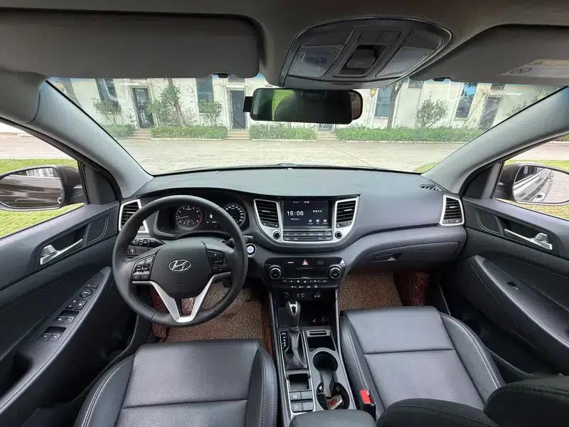 Tucson 2015 1.6T Dual-Clutch Two-Wheel Drive Intelligent Model — миниатюра 12