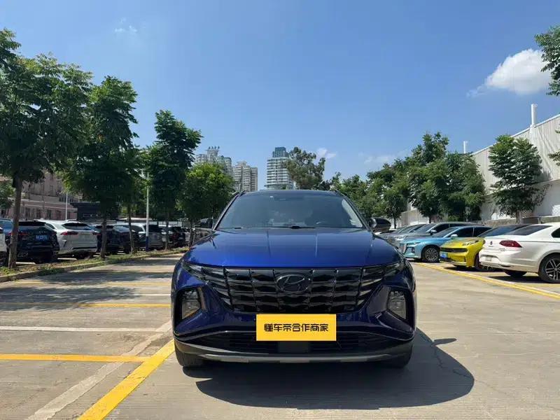 2022 Tucson L 2.0L HEV LUX Hybrid Premium Edition — миниатюра 2