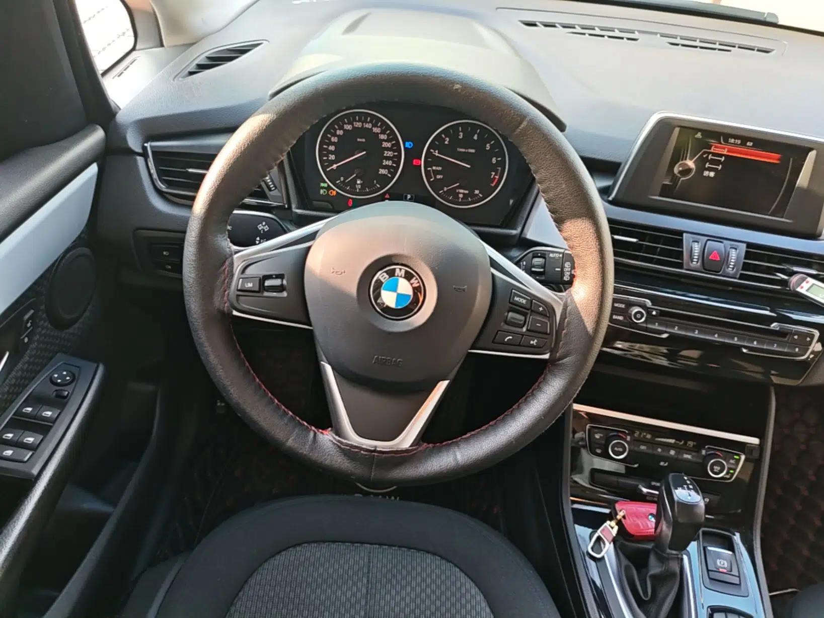 BMW 2 Series Active Tourer 2016 218i Leading Model — миниатюра 13