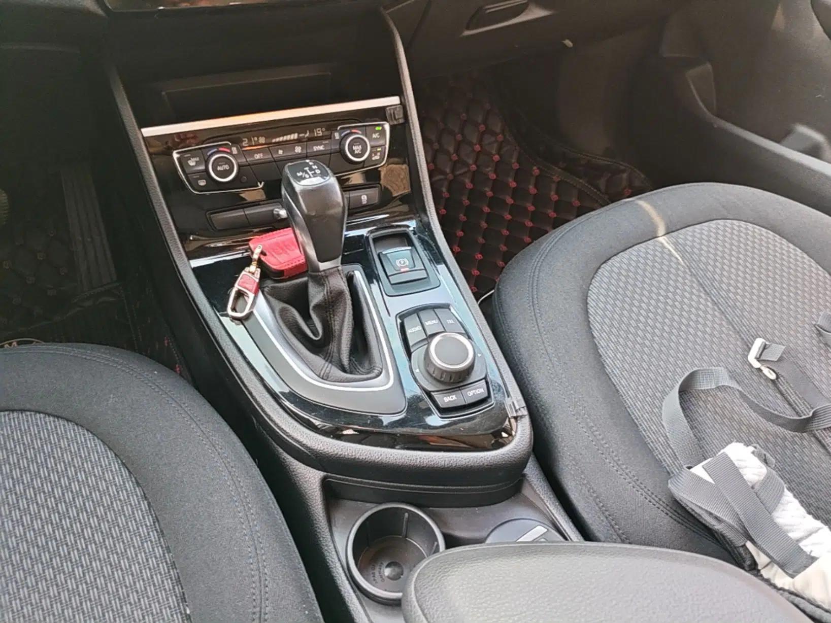 BMW 2 Series Active Tourer 2016 218i Leading Model — миниатюра 16