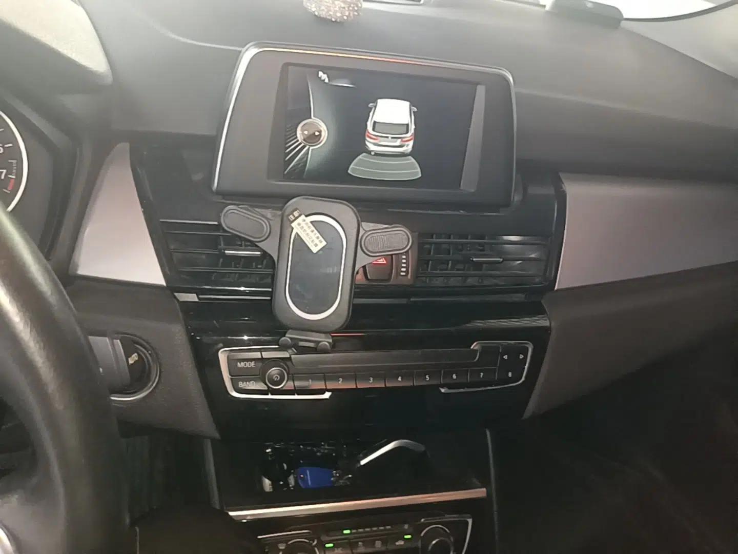 BMW 2 Series Active Tourer 2016 218i Fashion Model — миниатюра 15