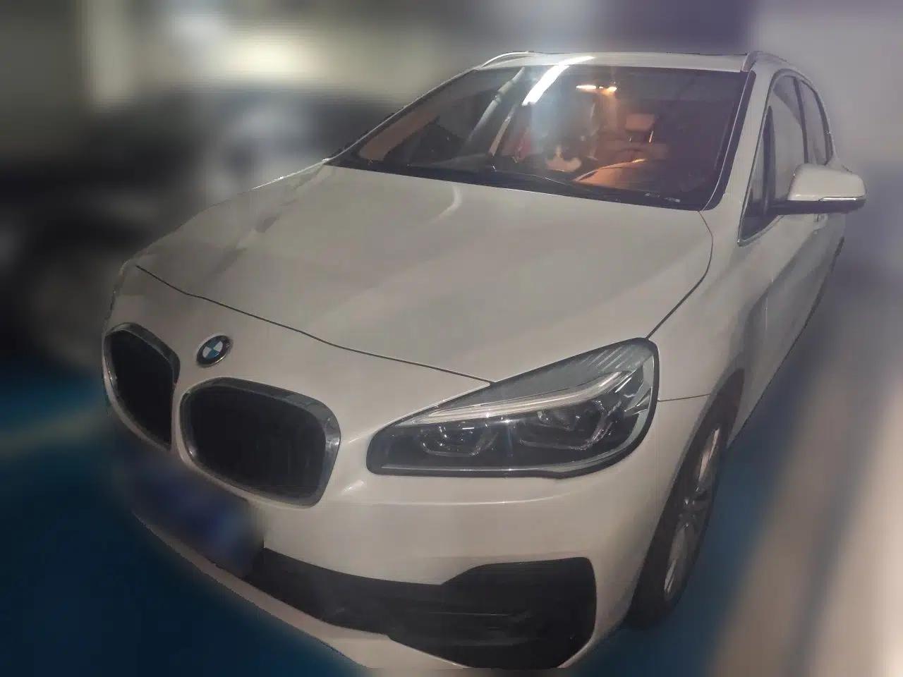 BMW 2 Series Active Tourer 2018 218i Leading Model — миниатюра 1
