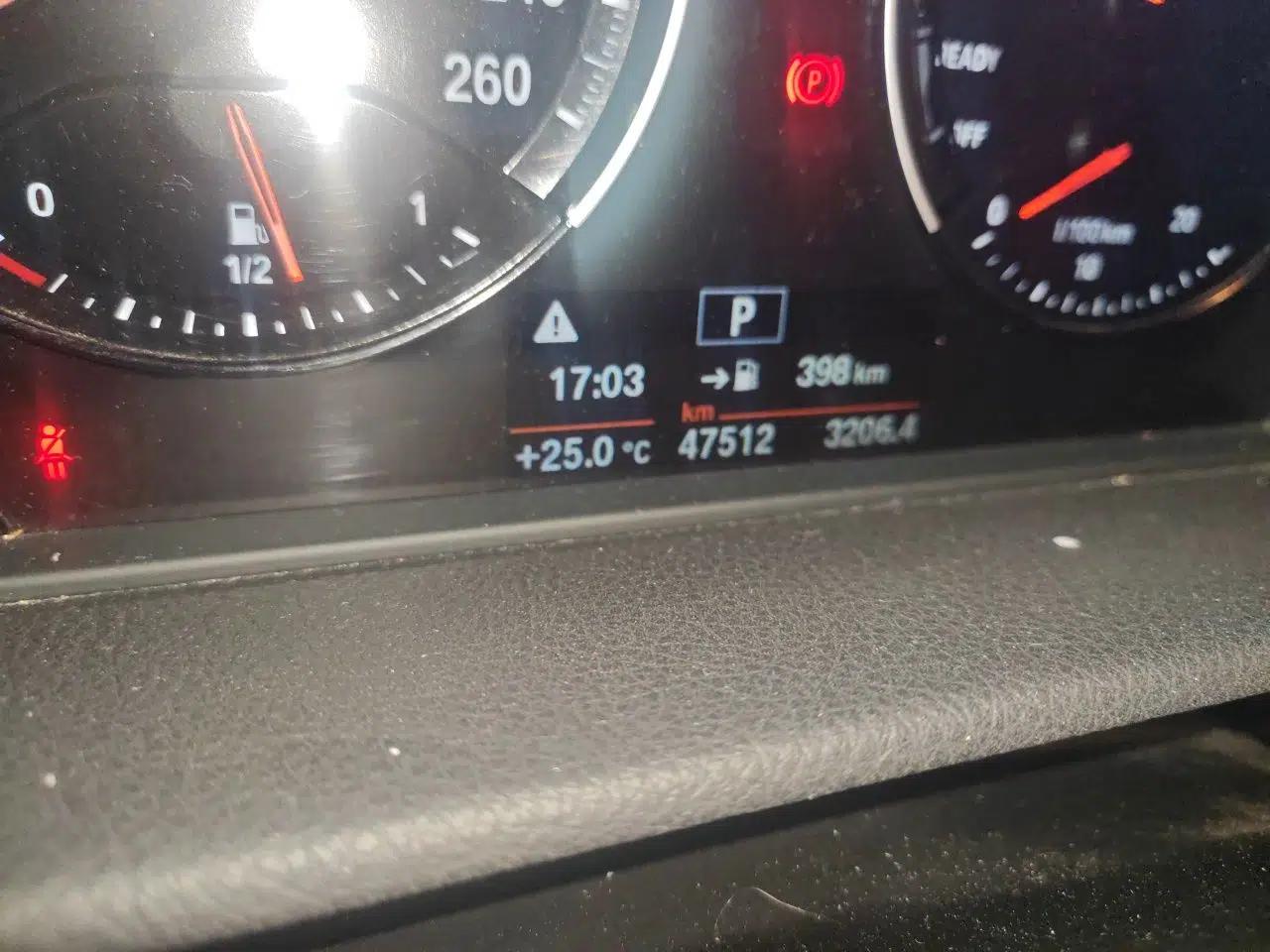 BMW 2 Series Active Tourer 2018 218i Leading Model — миниатюра 12
