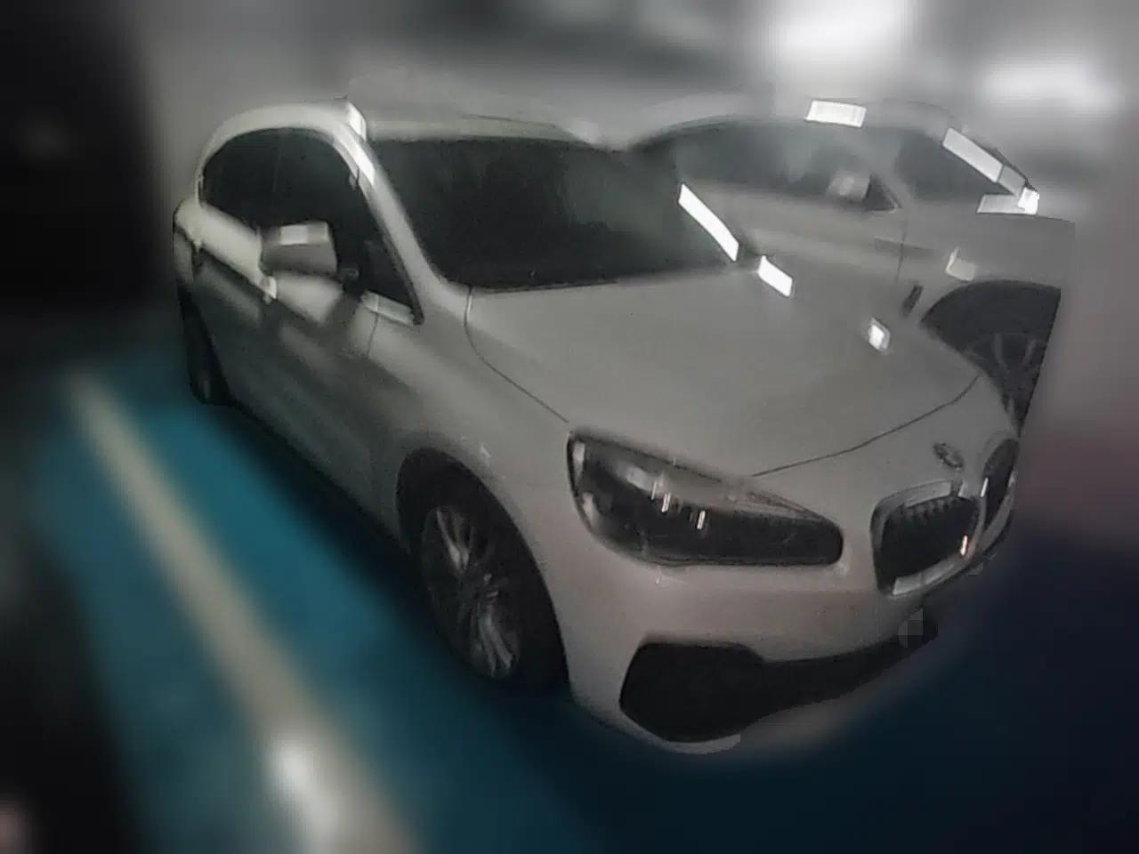 BMW 2 Series Active Tourer 2018 218i Leading Model — миниатюра 3