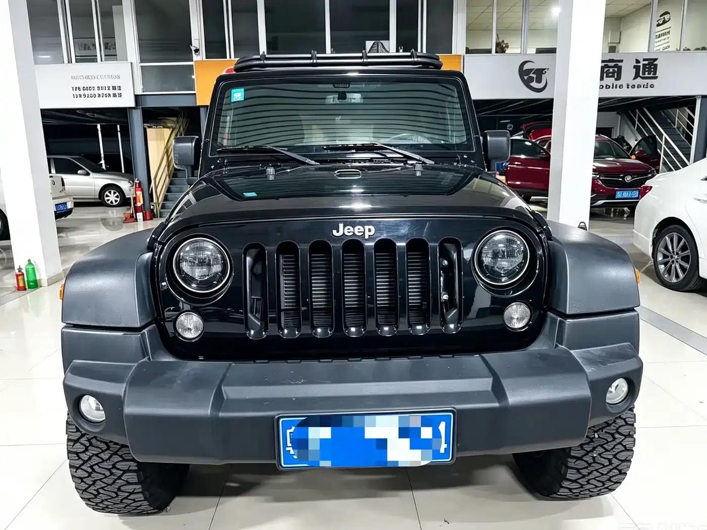 2017 Jeep Wrangler 3.6L Rubicon 2-Door Comfort Edition — миниатюра 2