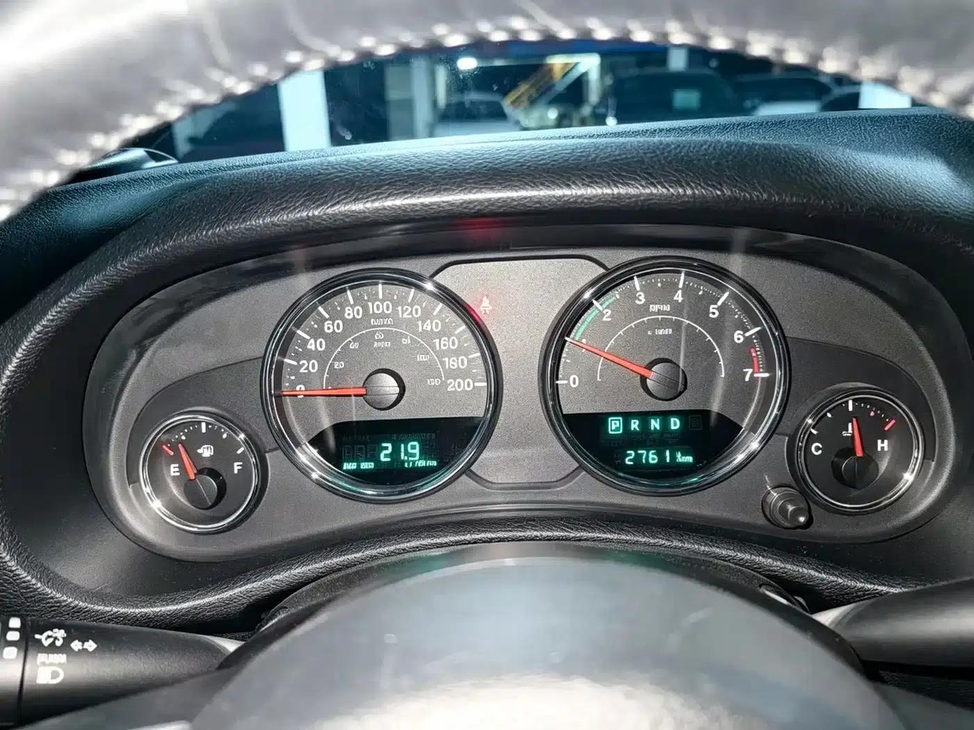 2017 Jeep Wrangler 3.6L Rubicon 2-Door Comfort Edition — миниатюра 6